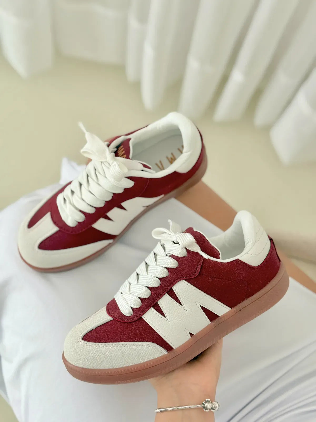 Tenis Capri